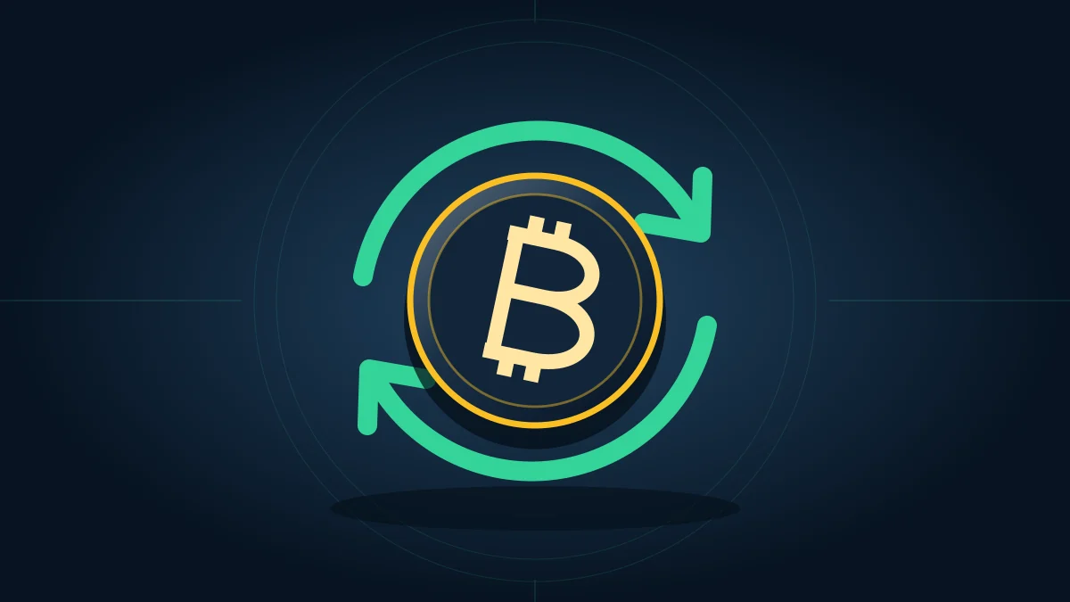 Золотая монета Bitcoin в окружении стрелок восстановления